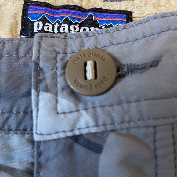 Patagonia Men’s Grey Camouflage Lightweight Shorts Size 29 - Picture 6 of 11